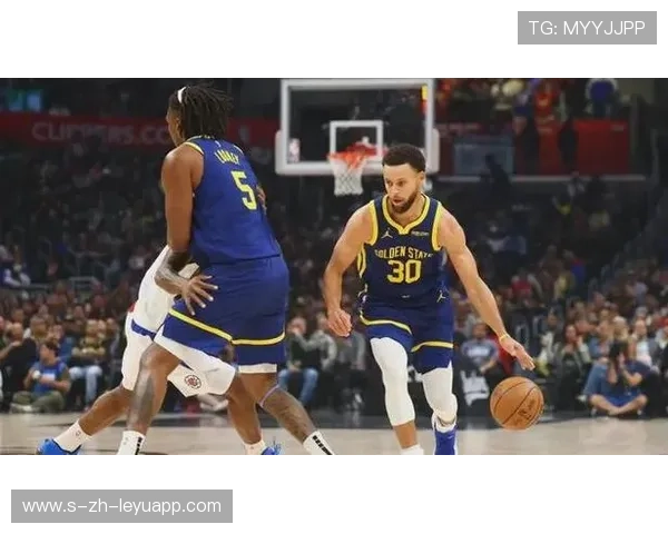 勇士战术文化：外线跑位与挡拆联动成为球队基因